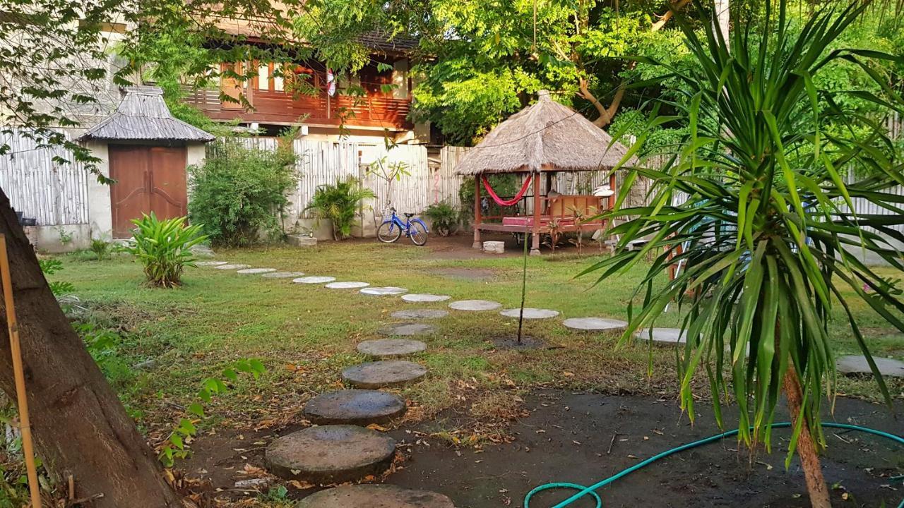 Kayu Cottage Джили Трауанган Екстериор снимка